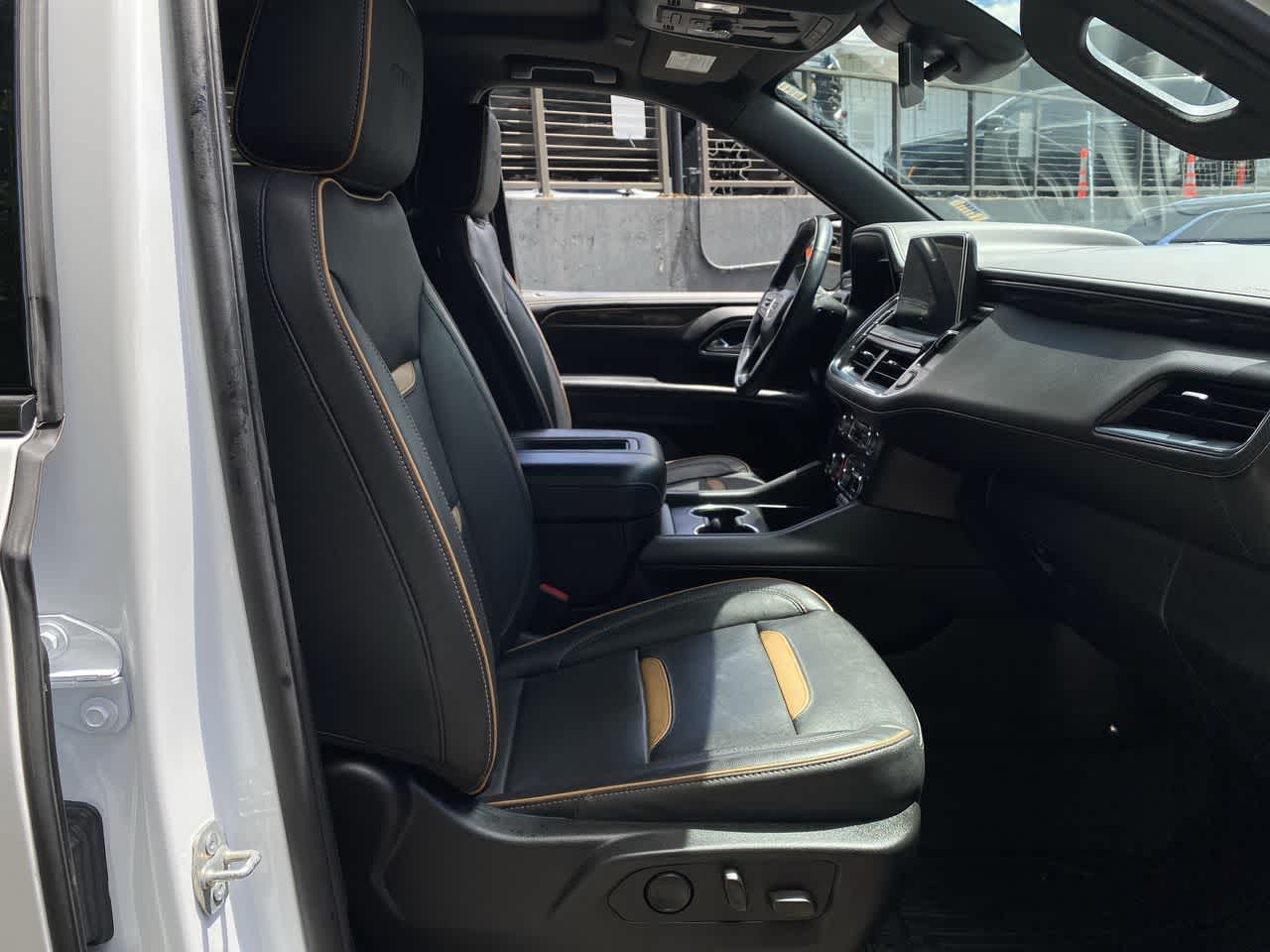 Thumbnail: 2023 GMC Yukon - 18