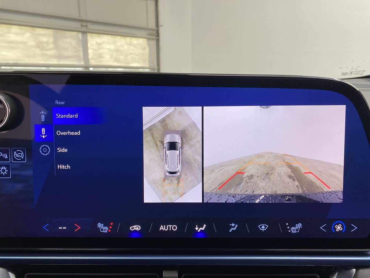 Thumbnail: 2025 Chevrolet Equinox - 24