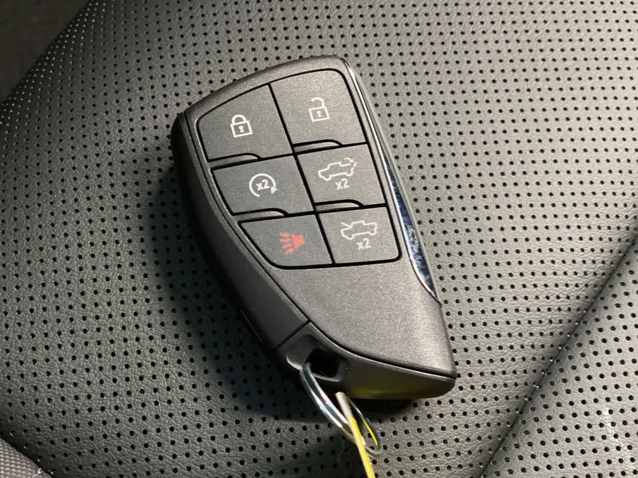 Thumbnail: 2024 GMC Hummer EV - 28