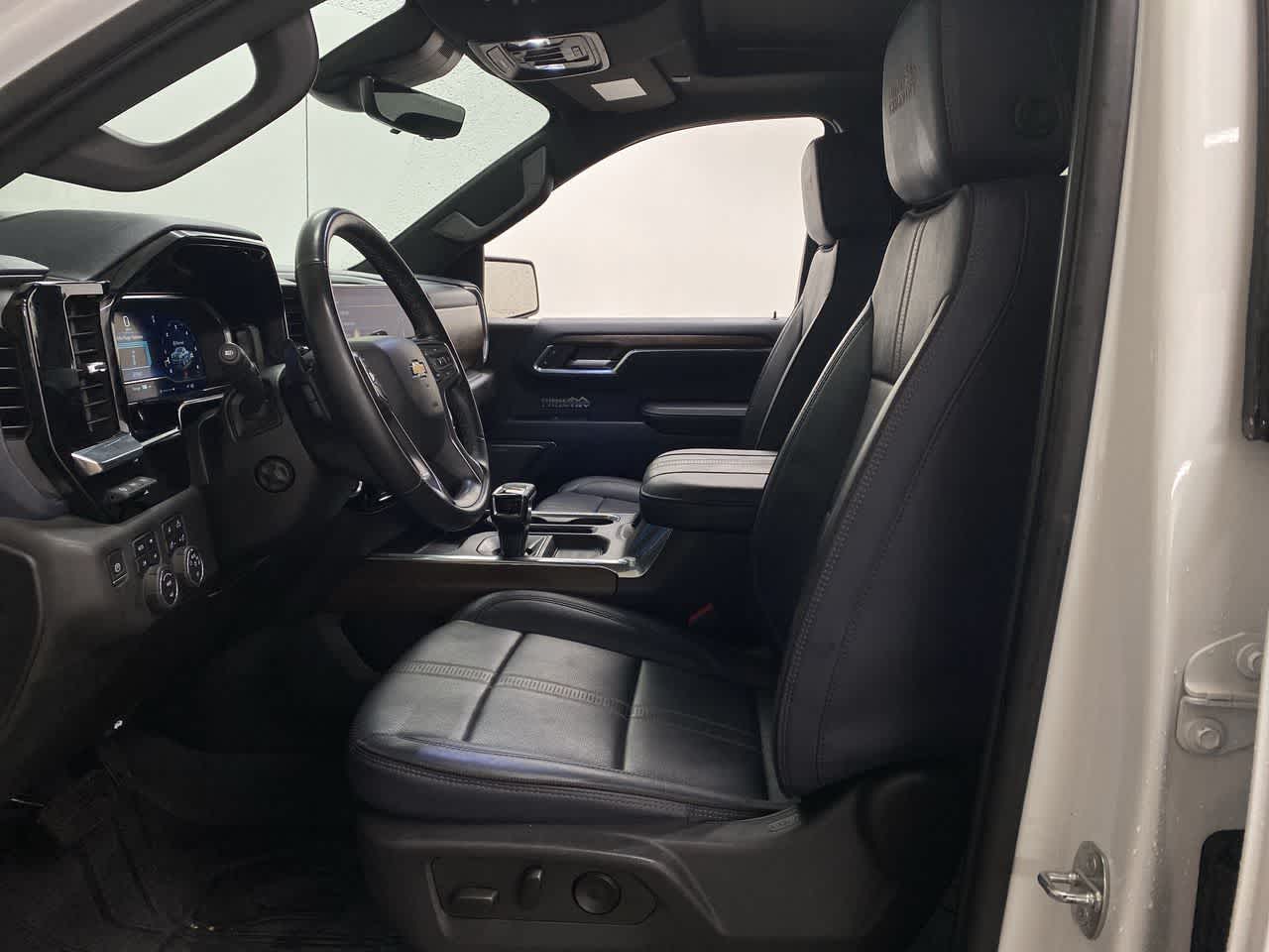 Thumbnail: 2023 Chevrolet Silverado 1500 - 13