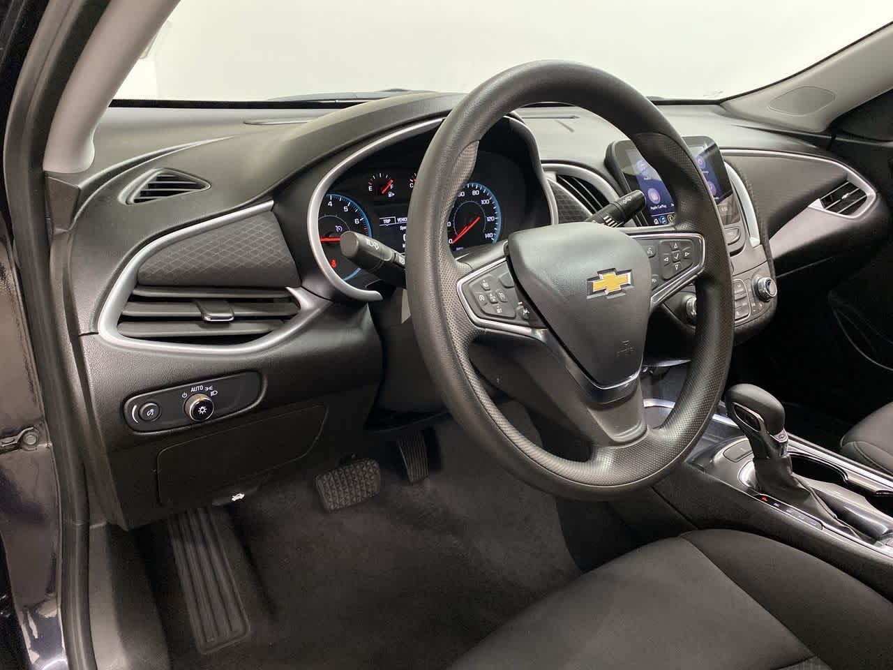 Thumbnail: 2023 Chevrolet Malibu - 2