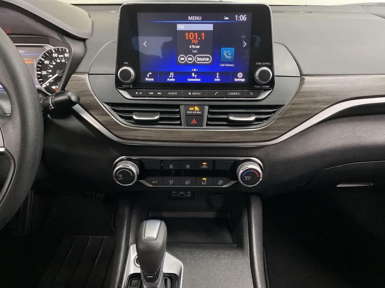 Thumbnail: 2025 Nissan Altima - 25