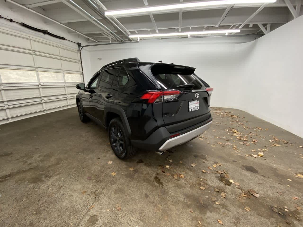 Thumbnail: 2024 Toyota RAV4 - 4