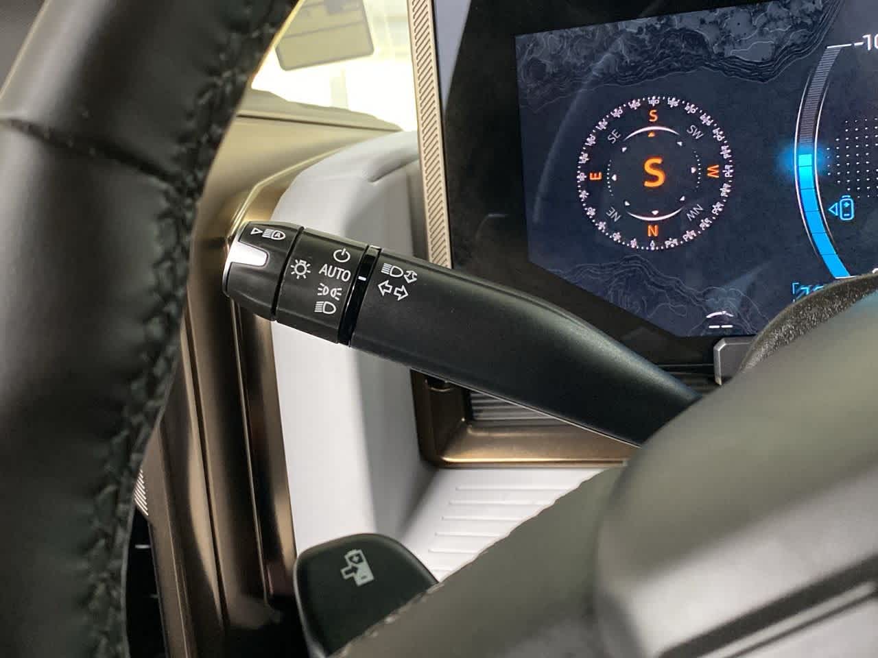 Thumbnail: 2025 GMC Hummer EV - 23