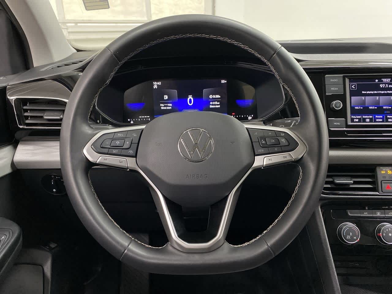 Thumbnail: 2024 Volkswagen Taos - 20