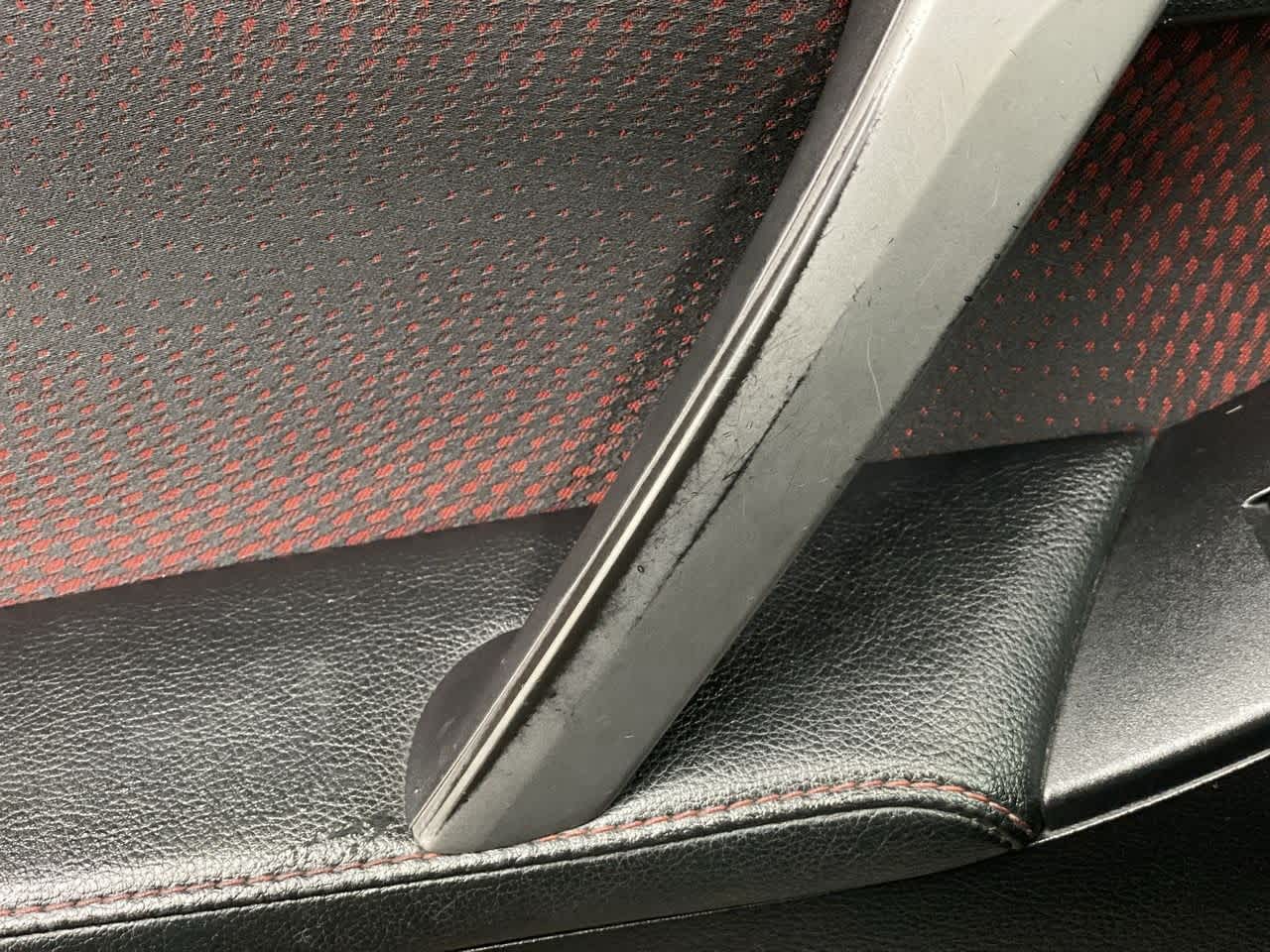 Thumbnail: 2011 Mazda Mazda3 - 37