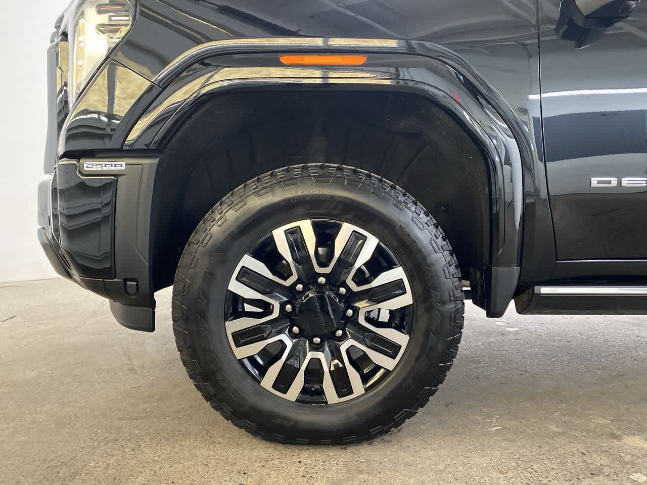 Thumbnail: 2025 GMC Sierra 2500 - 12