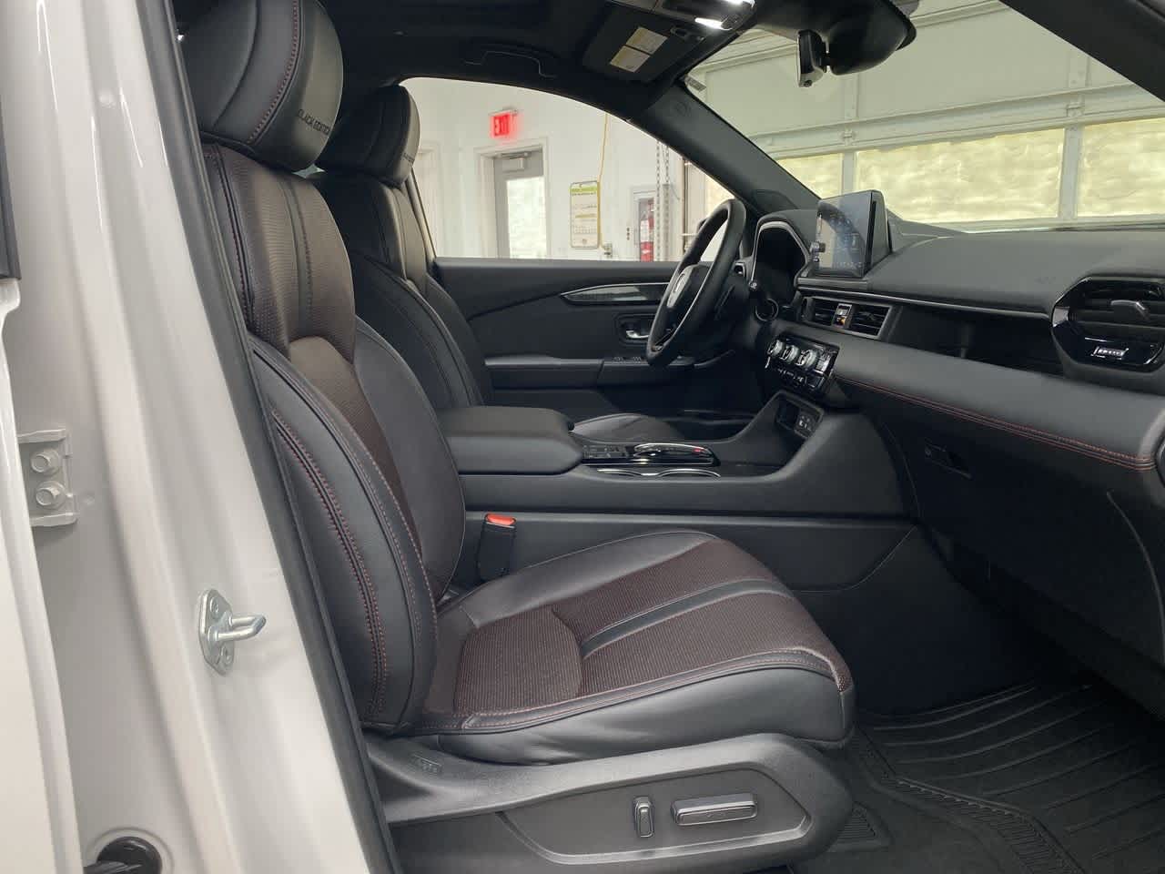 Thumbnail: 2025 Honda Pilot - 19