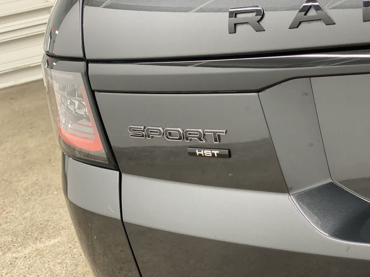 Thumbnail: 2022 Land Rover Range Rover Sport - 10