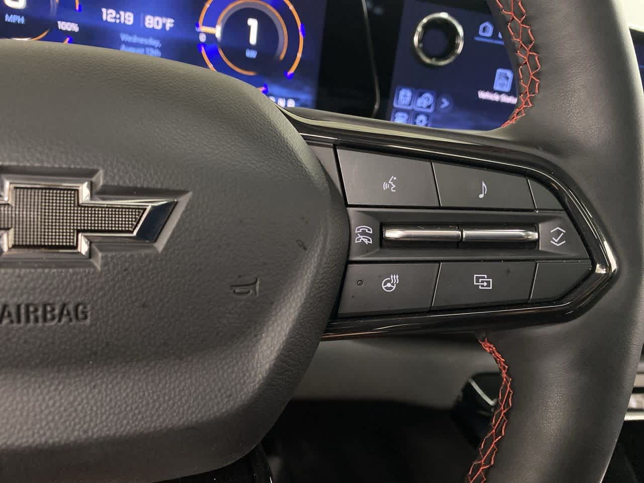 Thumbnail: 2024 Chevrolet Silverado EV - 22