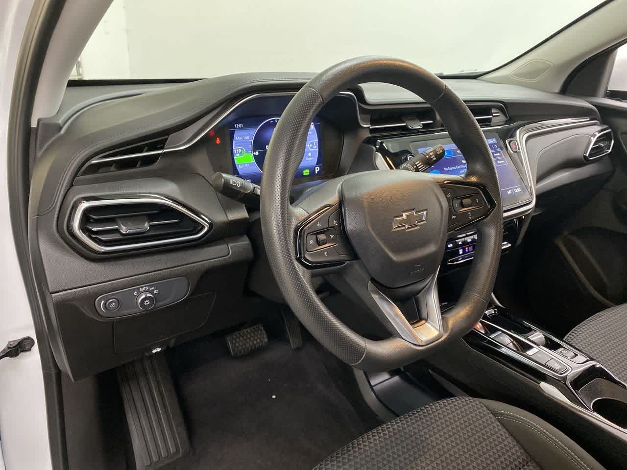 Thumbnail: 2022 Chevrolet Bolt EUV - 2