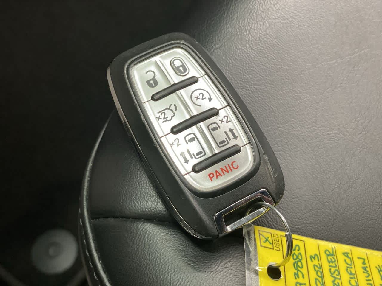 Thumbnail: 2023 Chrysler Pacifica - 27