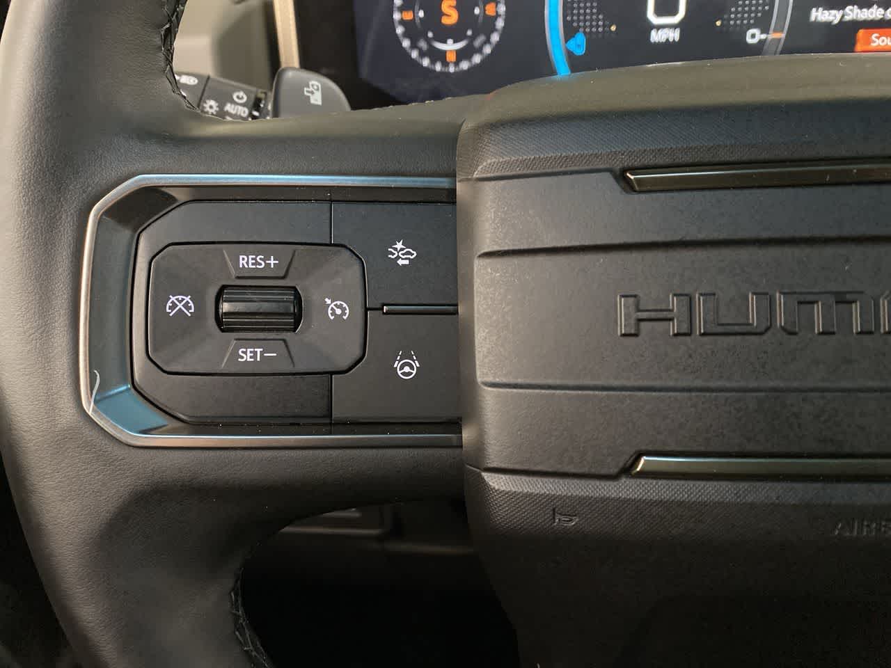 Thumbnail: 2024 GMC Hummer EV - 20