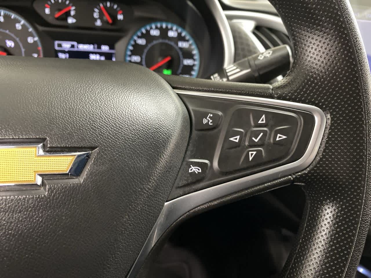 Thumbnail: 2023 Chevrolet Malibu - 21