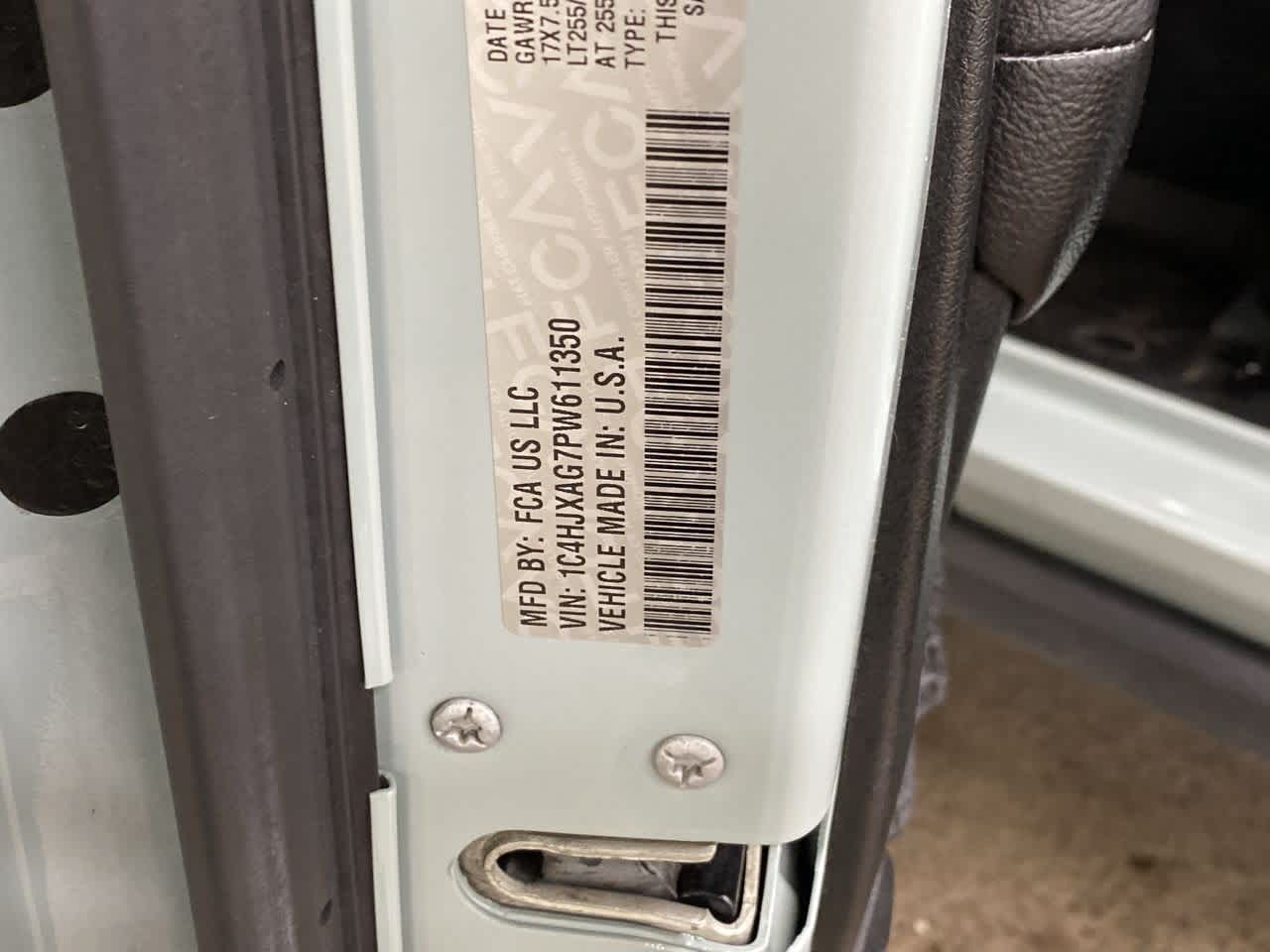 Thumbnail: 2023 Jeep Wrangler - 31