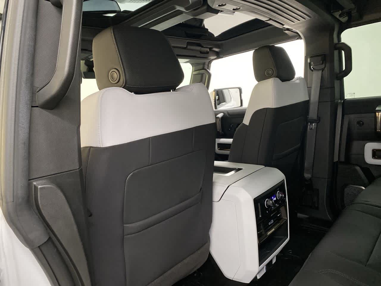 Thumbnail: 2024 GMC Hummer EV - 15