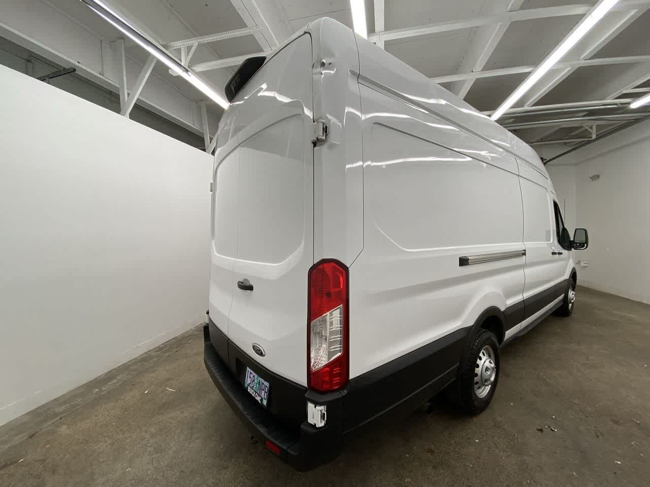 Thumbnail: 2022 Ford Transit Series - 6