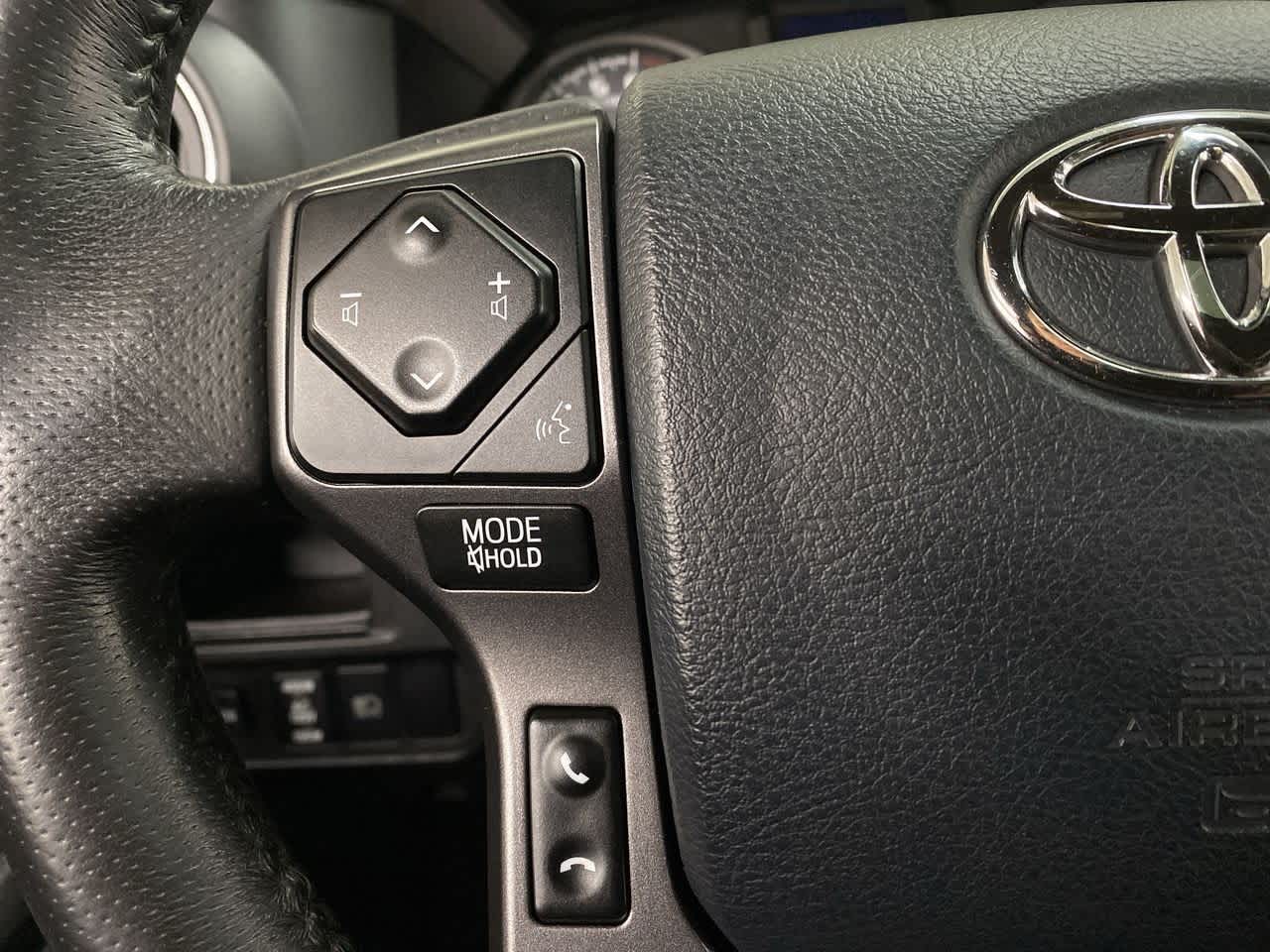 Thumbnail: 2018 Toyota Tacoma - 20