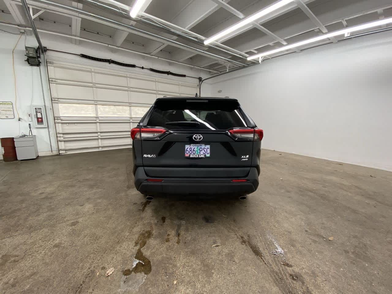 Thumbnail: 2021 Toyota RAV4 - 5