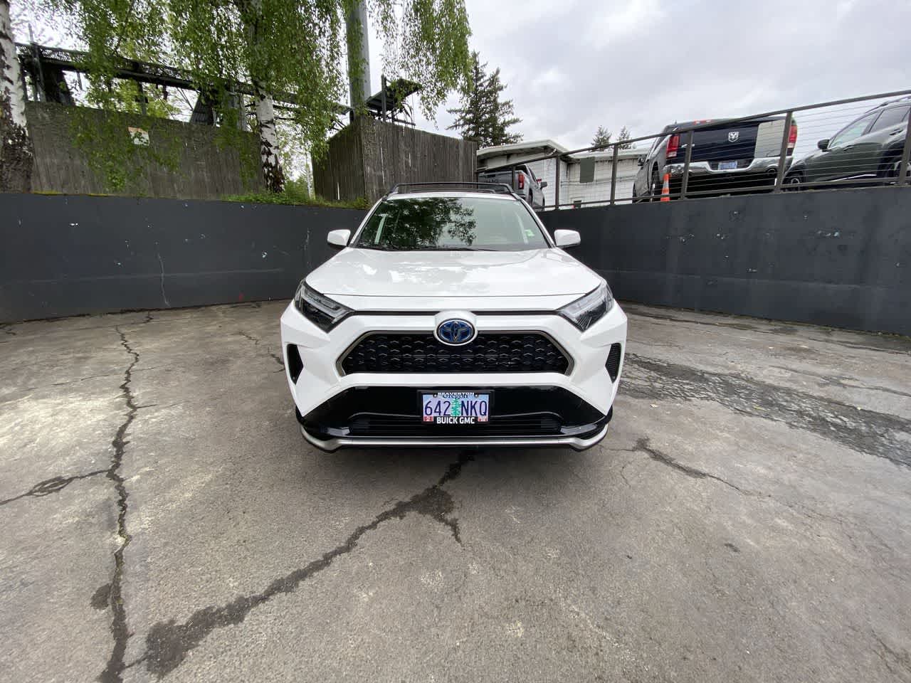 Thumbnail: 2023 Toyota RAV4 - 9