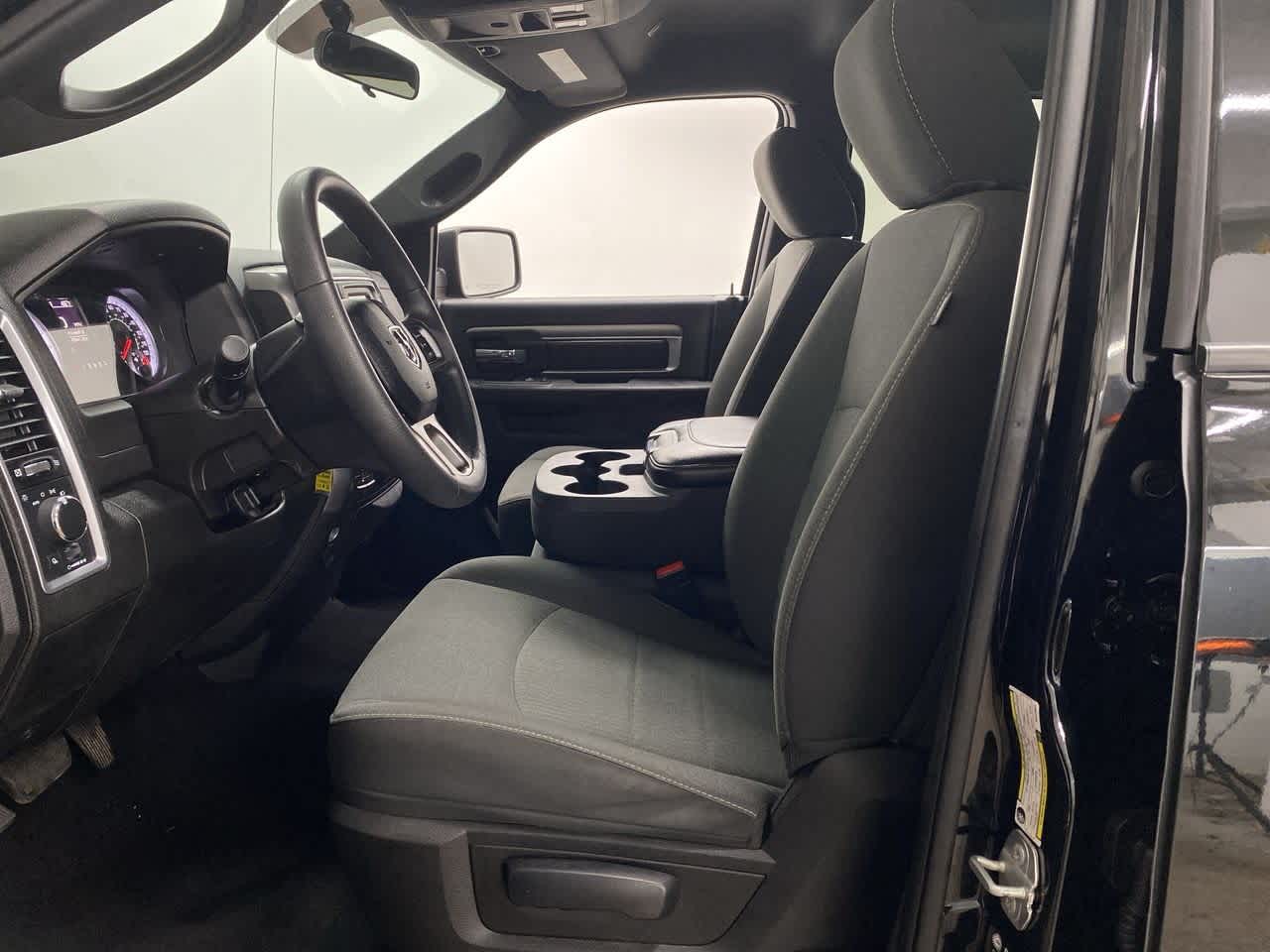 Thumbnail: 2024 RAM 1500 Classic - 13