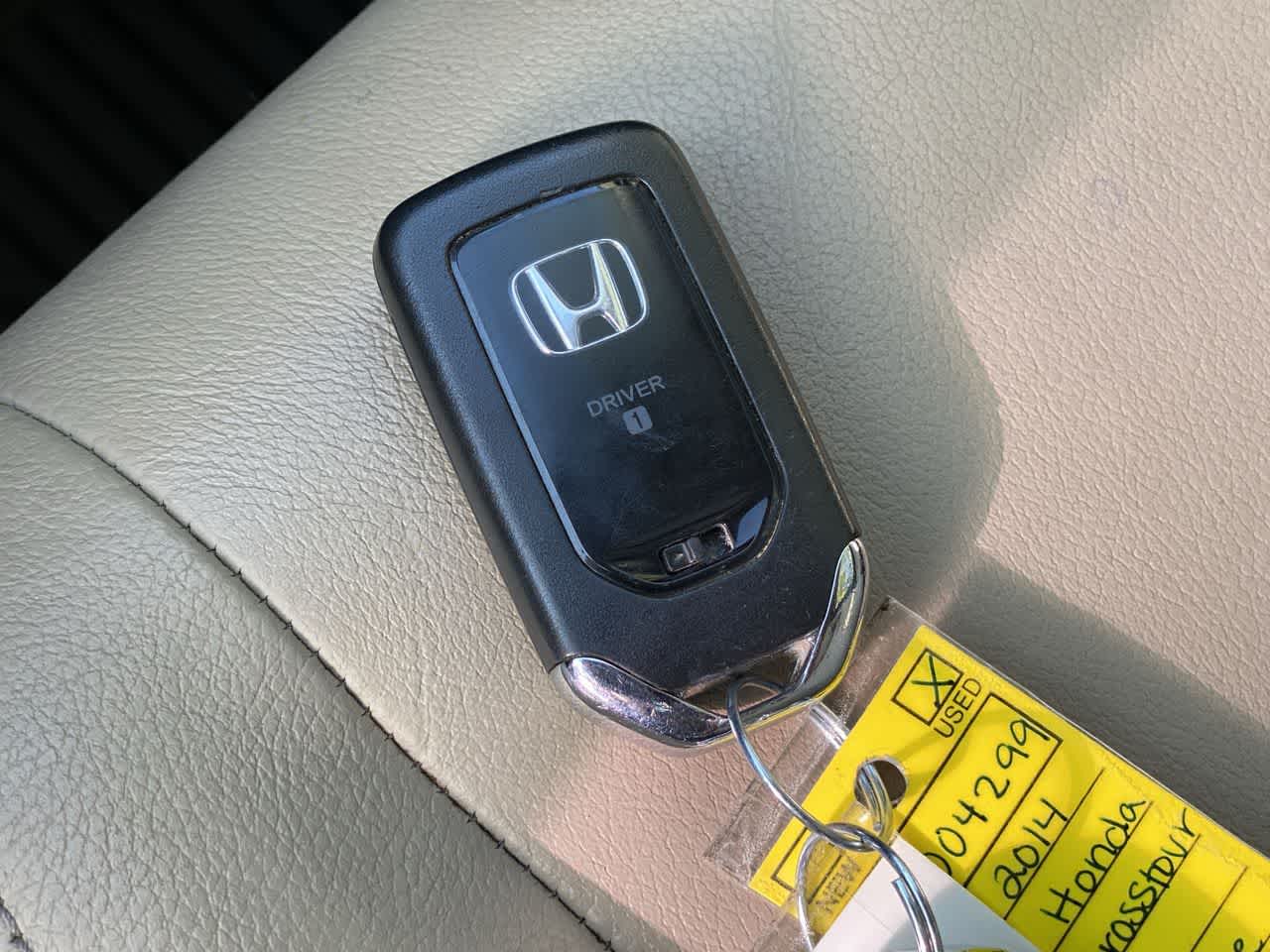 Thumbnail: 2014 Honda Crosstour - 30