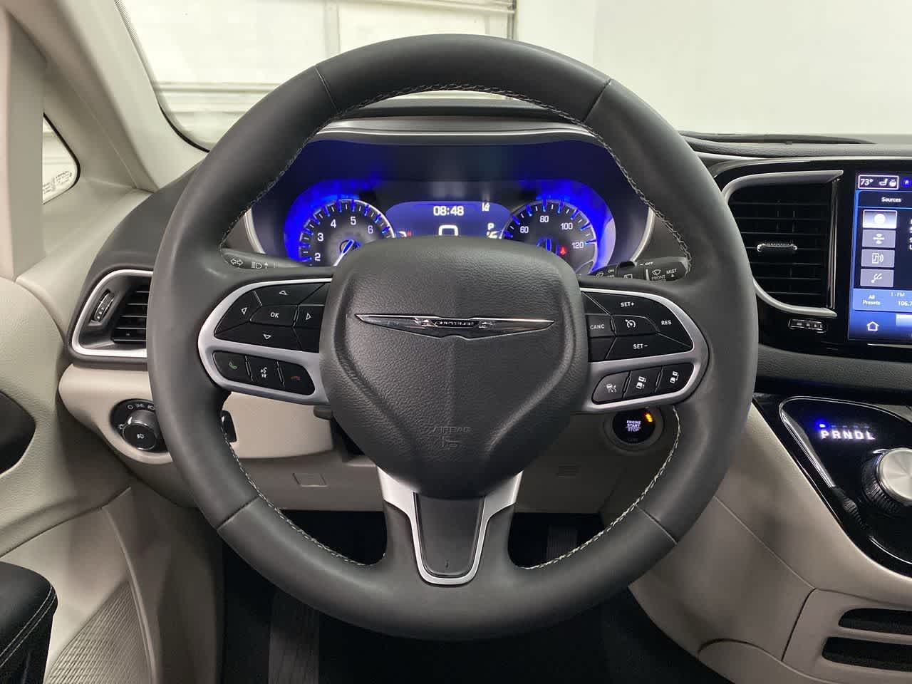 Thumbnail: 2024 Chrysler Pacifica - 19