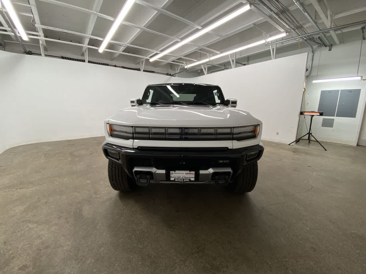 Thumbnail: 2024 GMC Hummer EV - 9