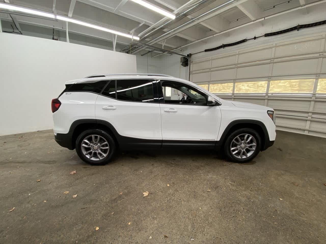 Thumbnail: 2023 GMC Terrain - 7