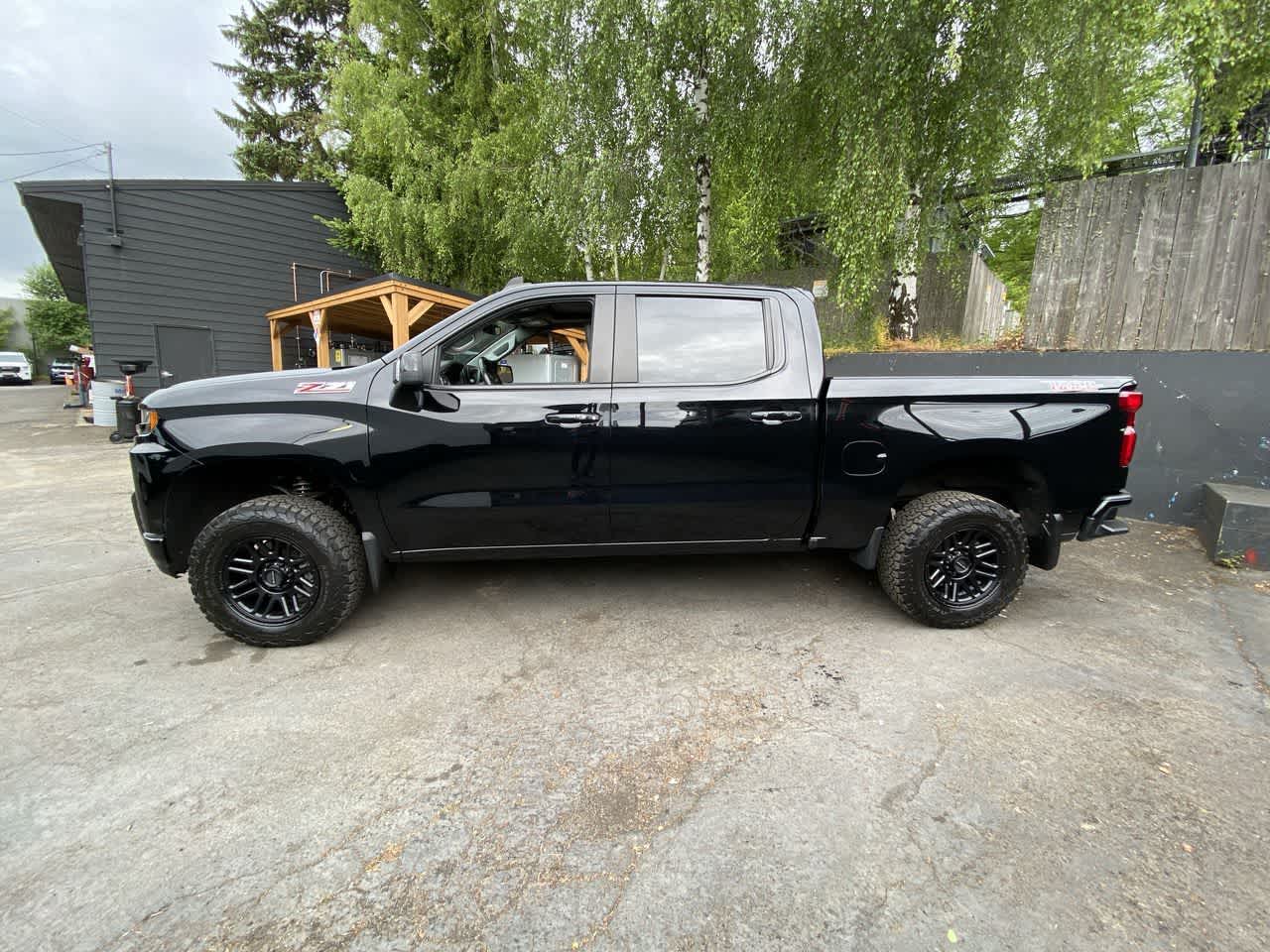 Thumbnail: 2021 Chevrolet Silverado 1500 - 3