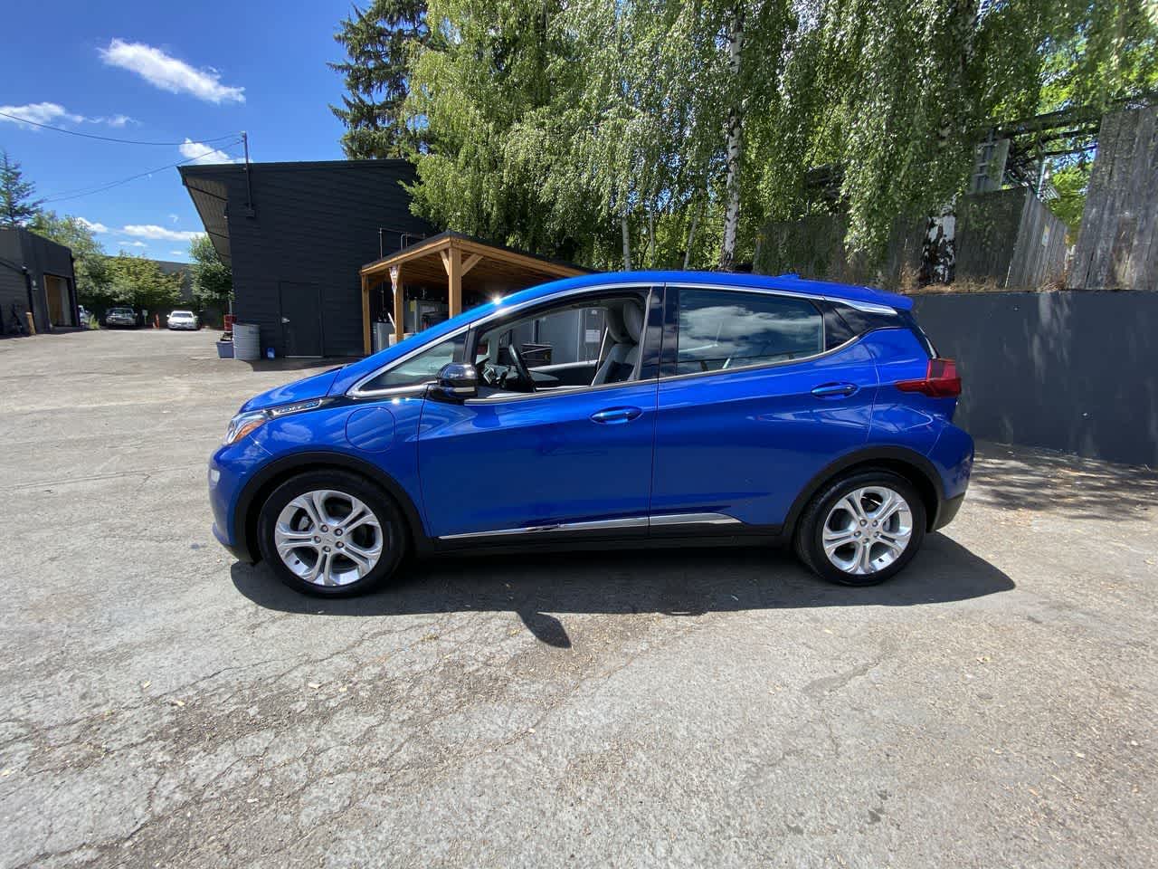 Thumbnail: 2019 Chevrolet Bolt EV - 3