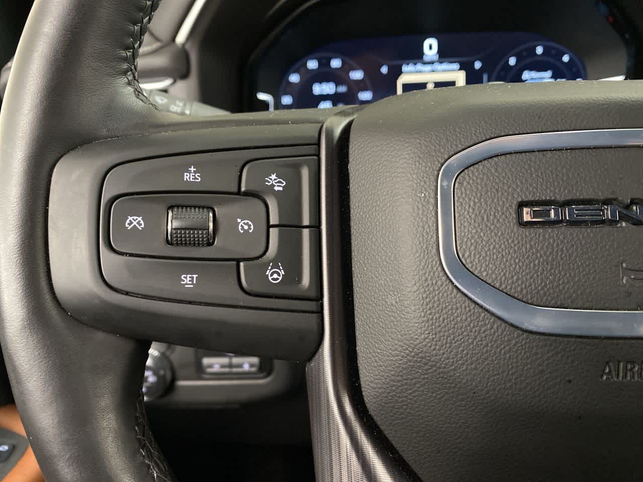 Thumbnail: 2024 GMC Yukon - 21