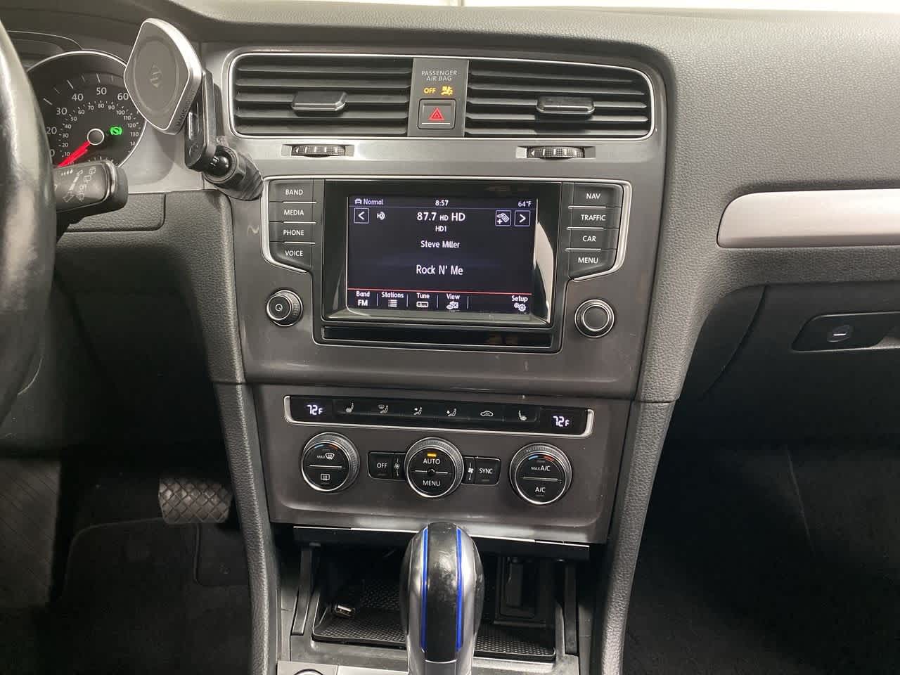 2015 Volkswagen e-Golf SEL Premium 25