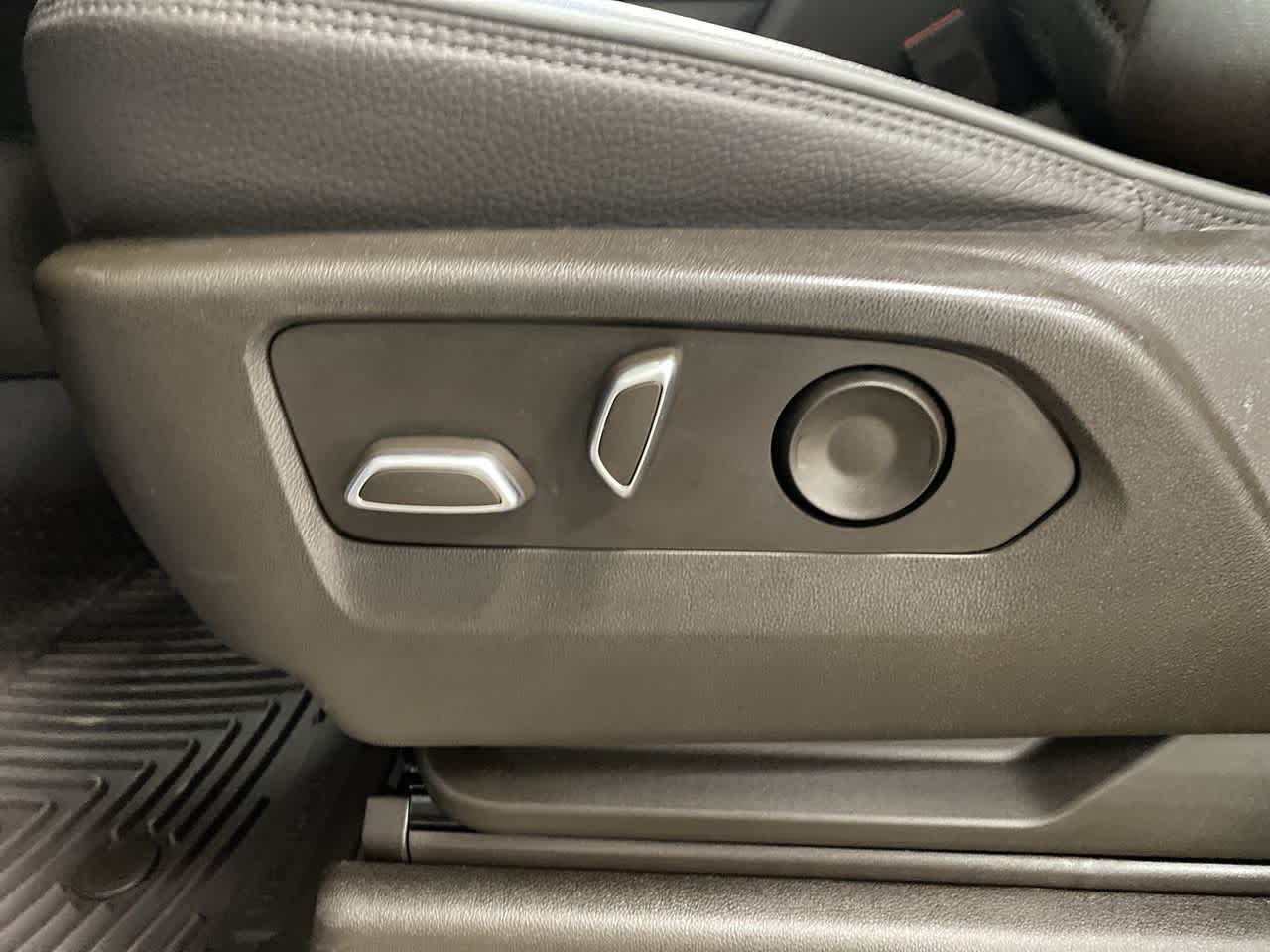 Thumbnail: 2023 GMC Sierra 1500 - 14