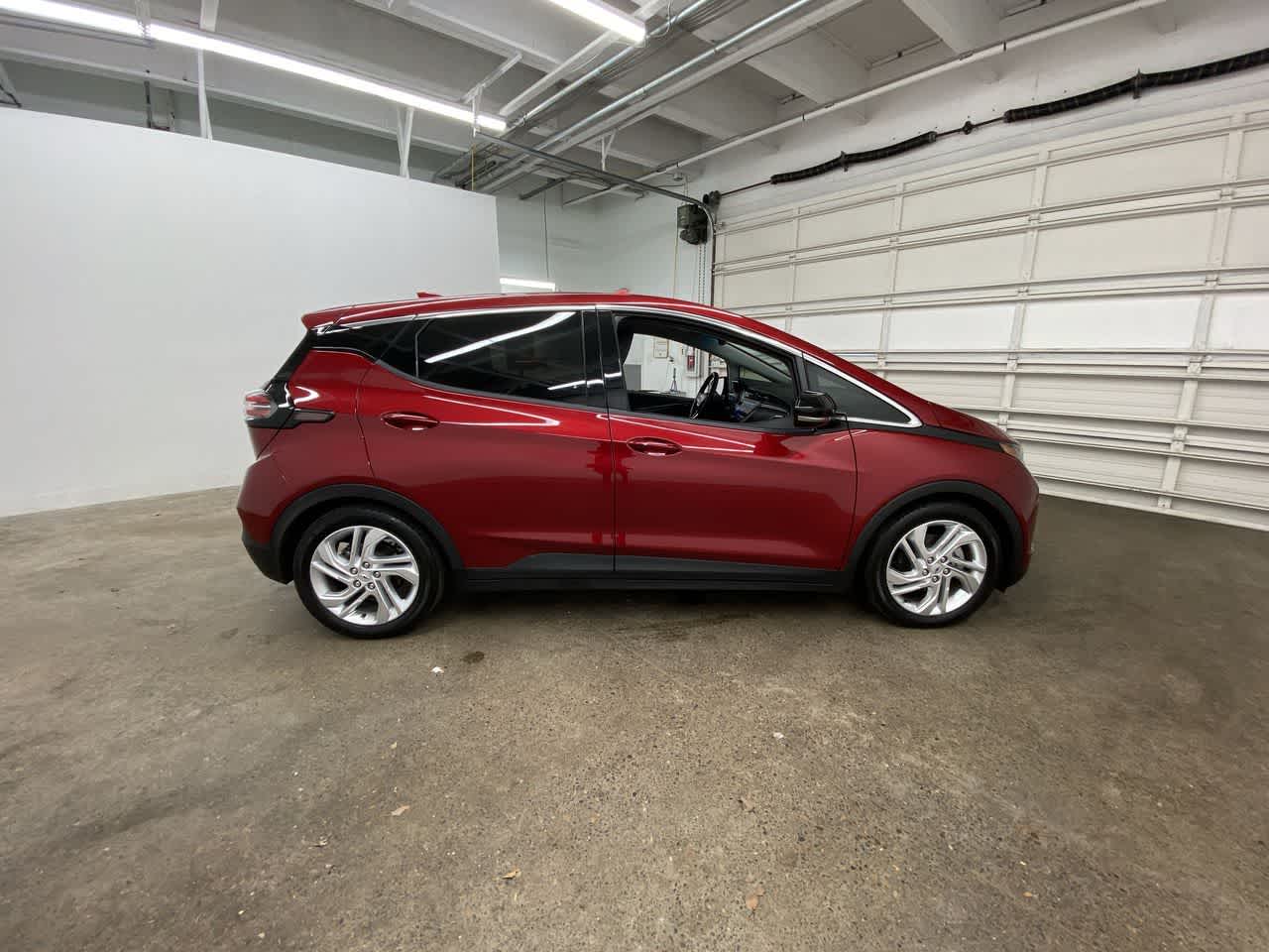 Thumbnail: 2022 Chevrolet Bolt EV - 7