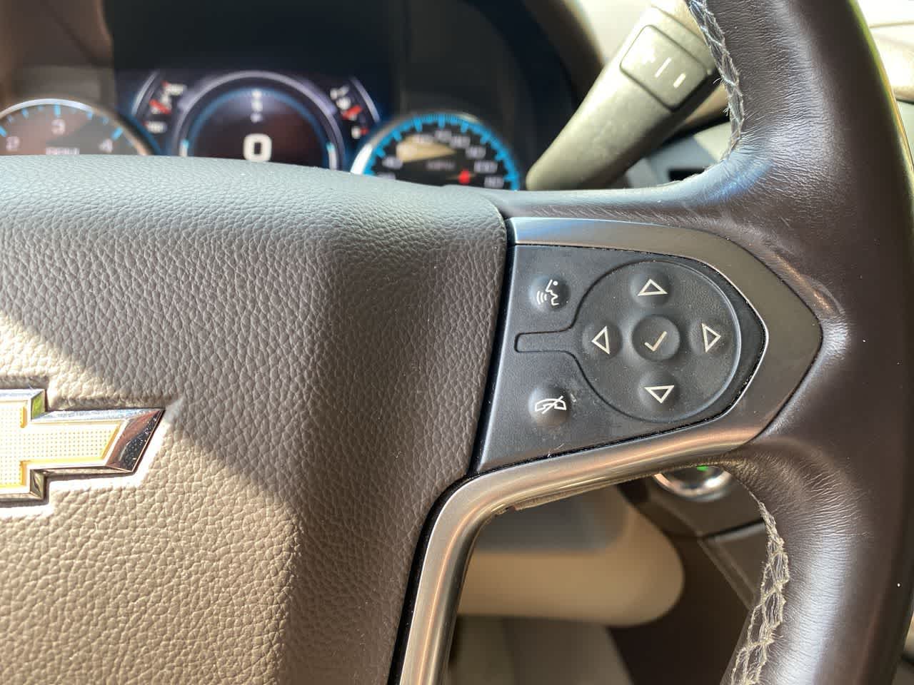 Thumbnail: 2016 Chevrolet Suburban - 22