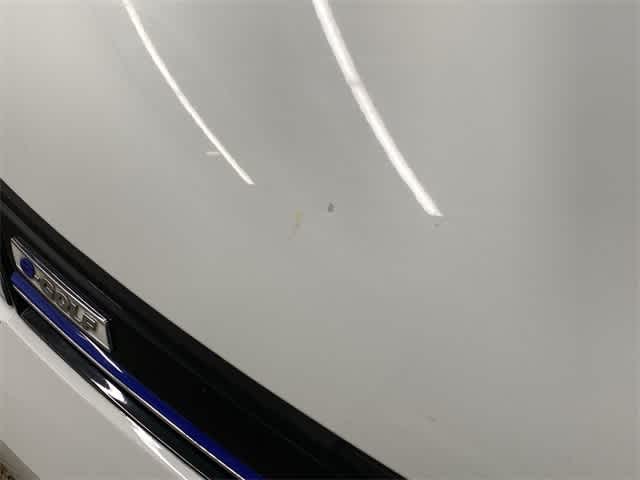 2016 Volkswagen e-Golf SE 36
