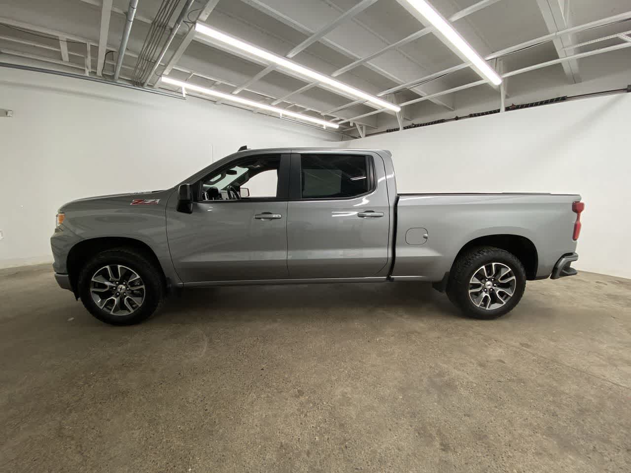 Thumbnail: 2023 Chevrolet Silverado 1500 - 3