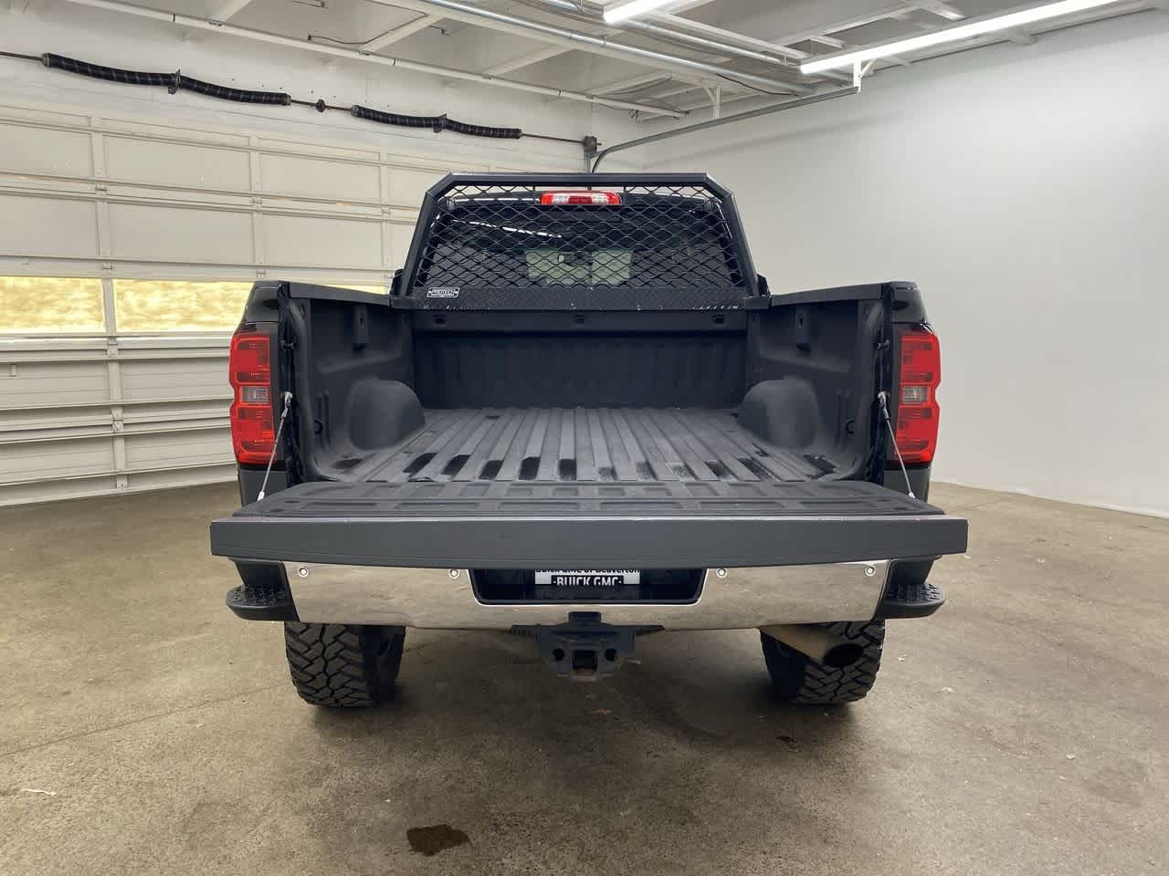 Thumbnail: 2015 Chevrolet Silverado 2500 - 27