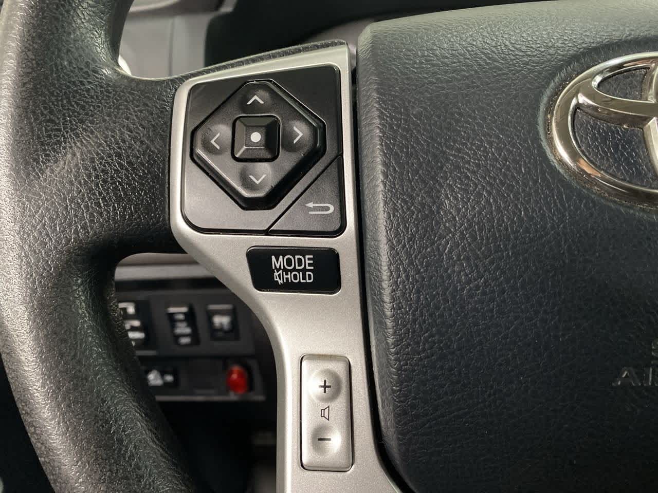 Thumbnail: 2014 Toyota Tundra - 21