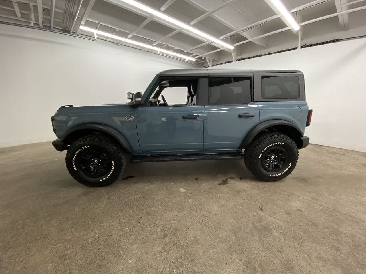 Thumbnail: 2022 Ford Bronco - 3