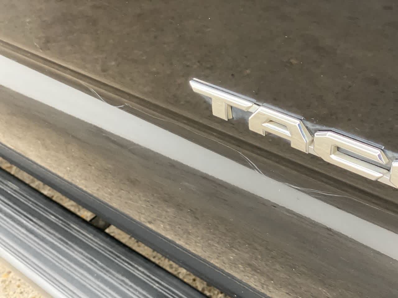 Thumbnail: 2016 Toyota Tacoma - 30