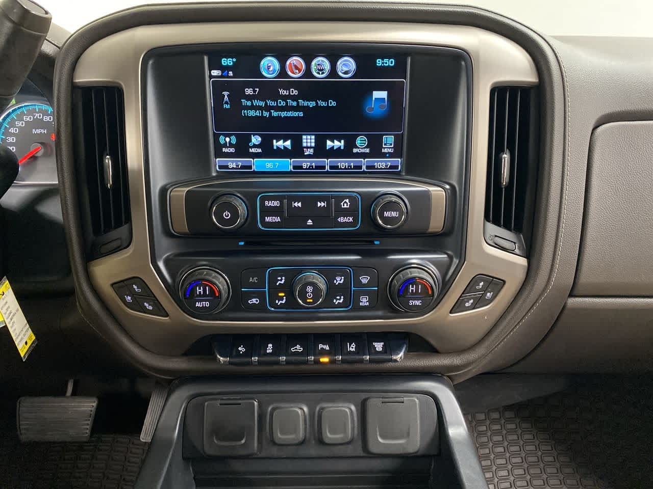 Thumbnail: 2019 GMC Sierra 3500 - 24