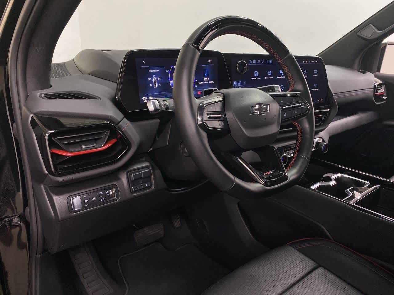 Thumbnail: 2024 Chevrolet Silverado EV - 2