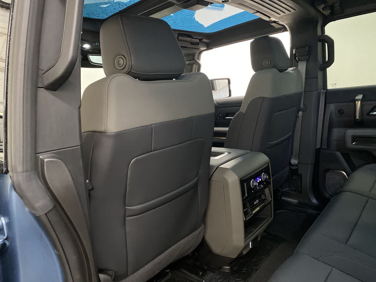 Thumbnail: 2024 GMC Hummer EV - 15