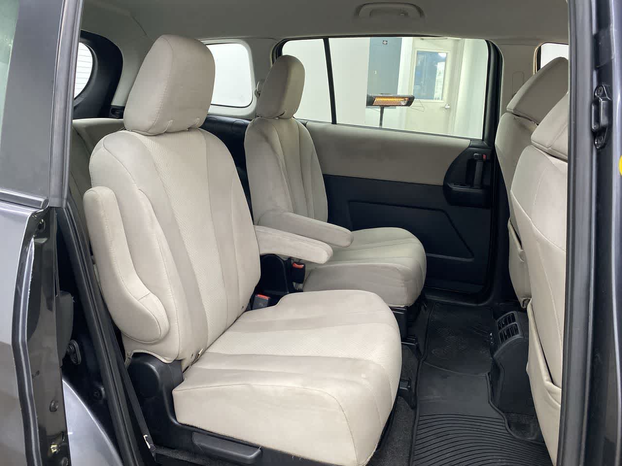 Thumbnail: 2014 Mazda Mazda5 - 18