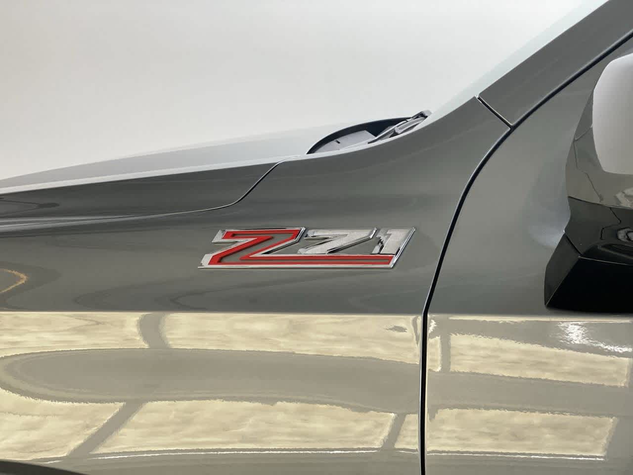 Thumbnail: 2025 Chevrolet Tahoe - 11