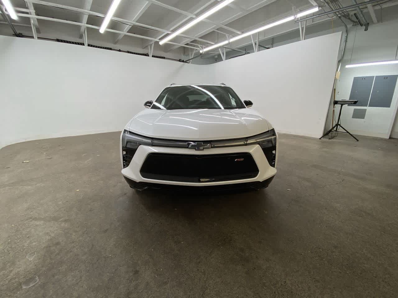 Thumbnail: 2024 Chevrolet Blazer EV - 9