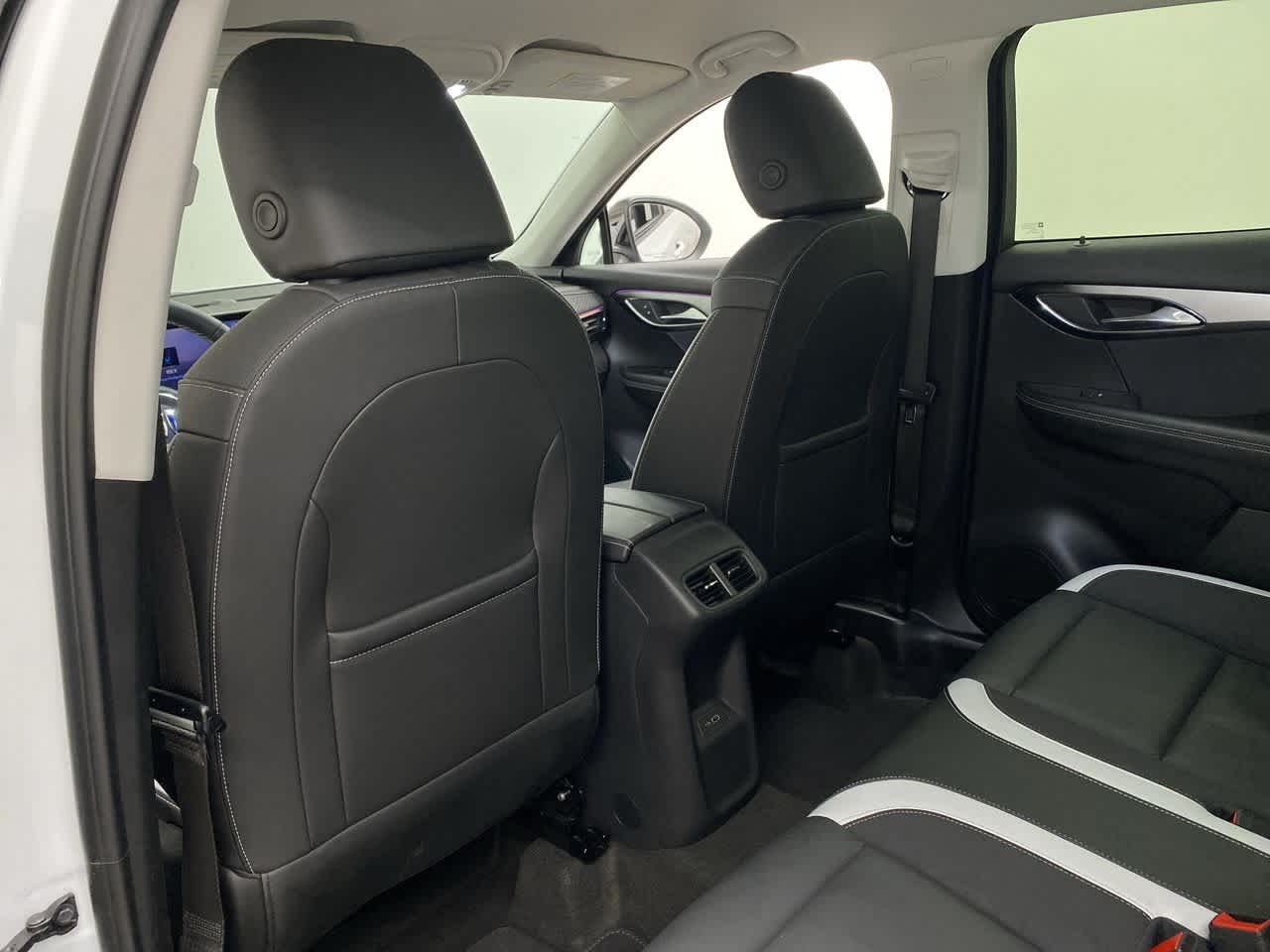 Thumbnail: 2025 Buick Envision - 16