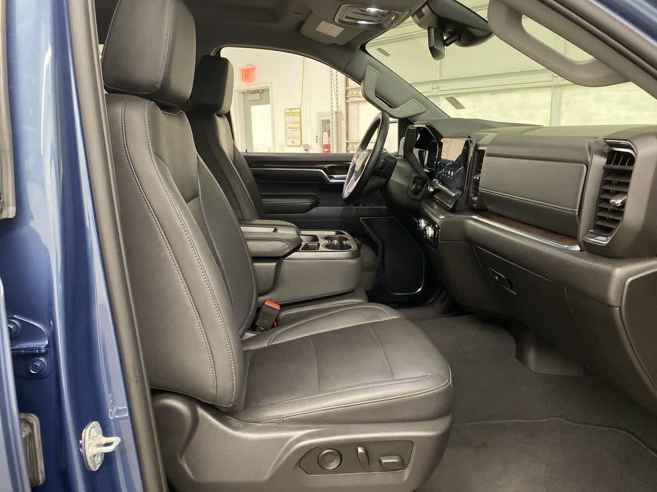 Thumbnail: 2024 GMC Sierra 1500 - 19